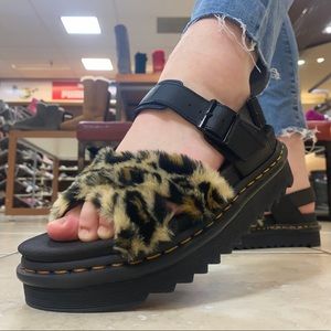 New Dr Martens Voss Ii Fluffy 2672285 